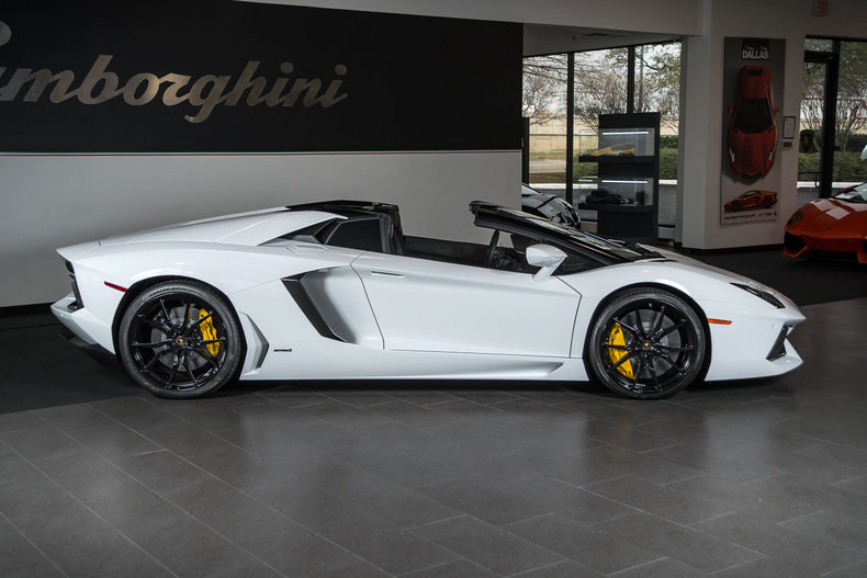 2014AventadorLP700-4 Roadster