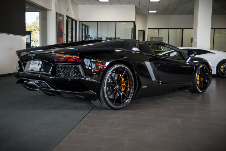 2015AventadorLP750-4 SV Roadster