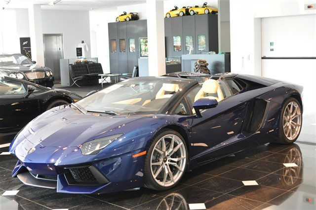 2013AventadorLP700-4 Roadster
