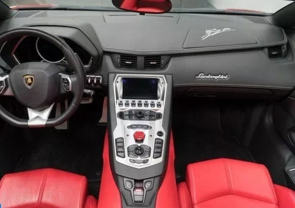 2014AventadorLP700-4 Roadster