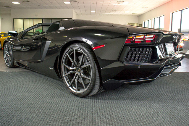2014AventadorLP700-4 Roadster