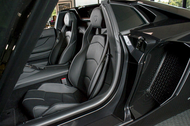 2014AventadorLP700-4 Roadster