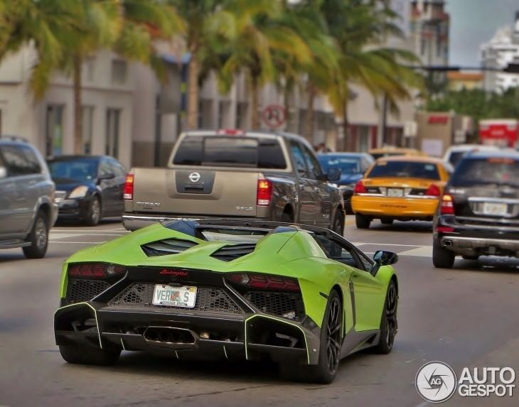 2014AventadorLP720-4 50 Anniversario Roadster