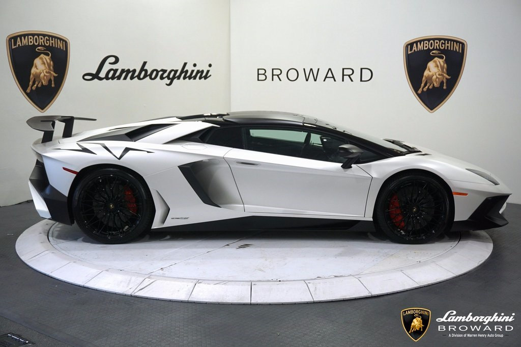 2017AventadorLP750-4 SV Roadster