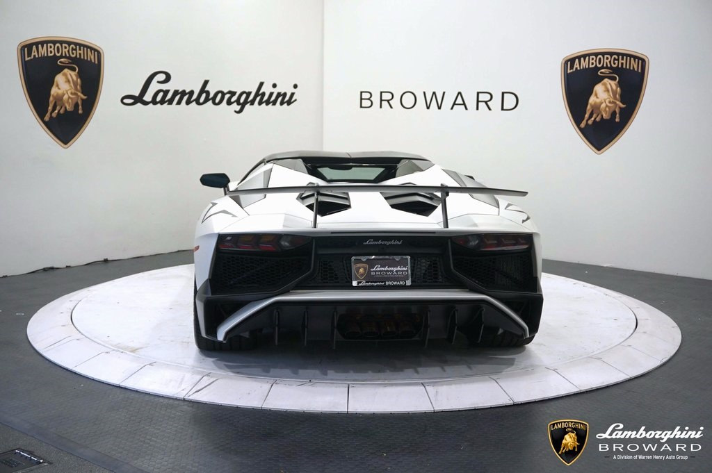 2017AventadorLP750-4 SV Roadster