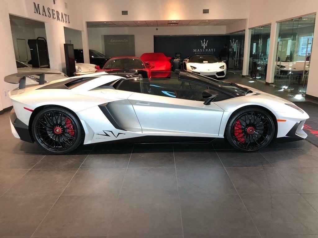 2016AventadorLP750-4 SV Roadster