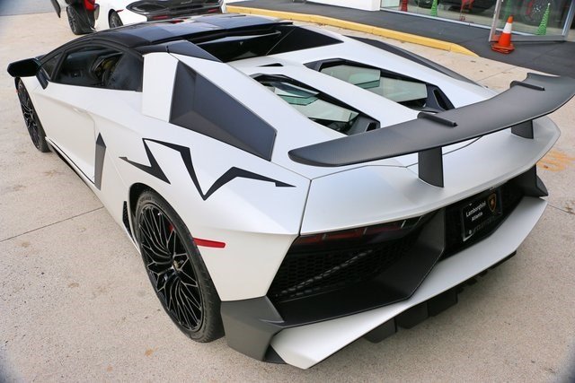 2016AventadorLP750-4 SV Roadster