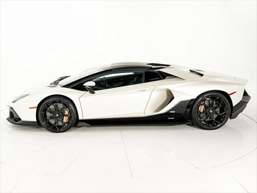 2022AventadorLP780-4 Ultimae Roadster