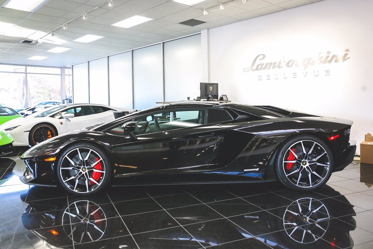 2018AventadorLP740-4 S Roadster