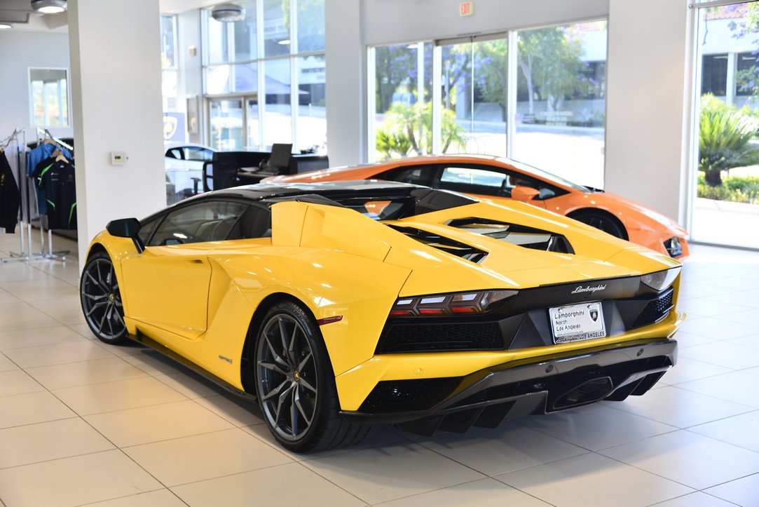 2018AventadorLP740-4 S Roadster