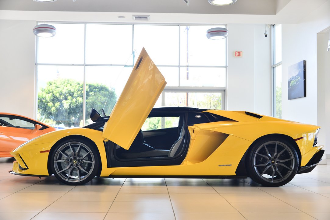 2018AventadorLP740-4 S Roadster