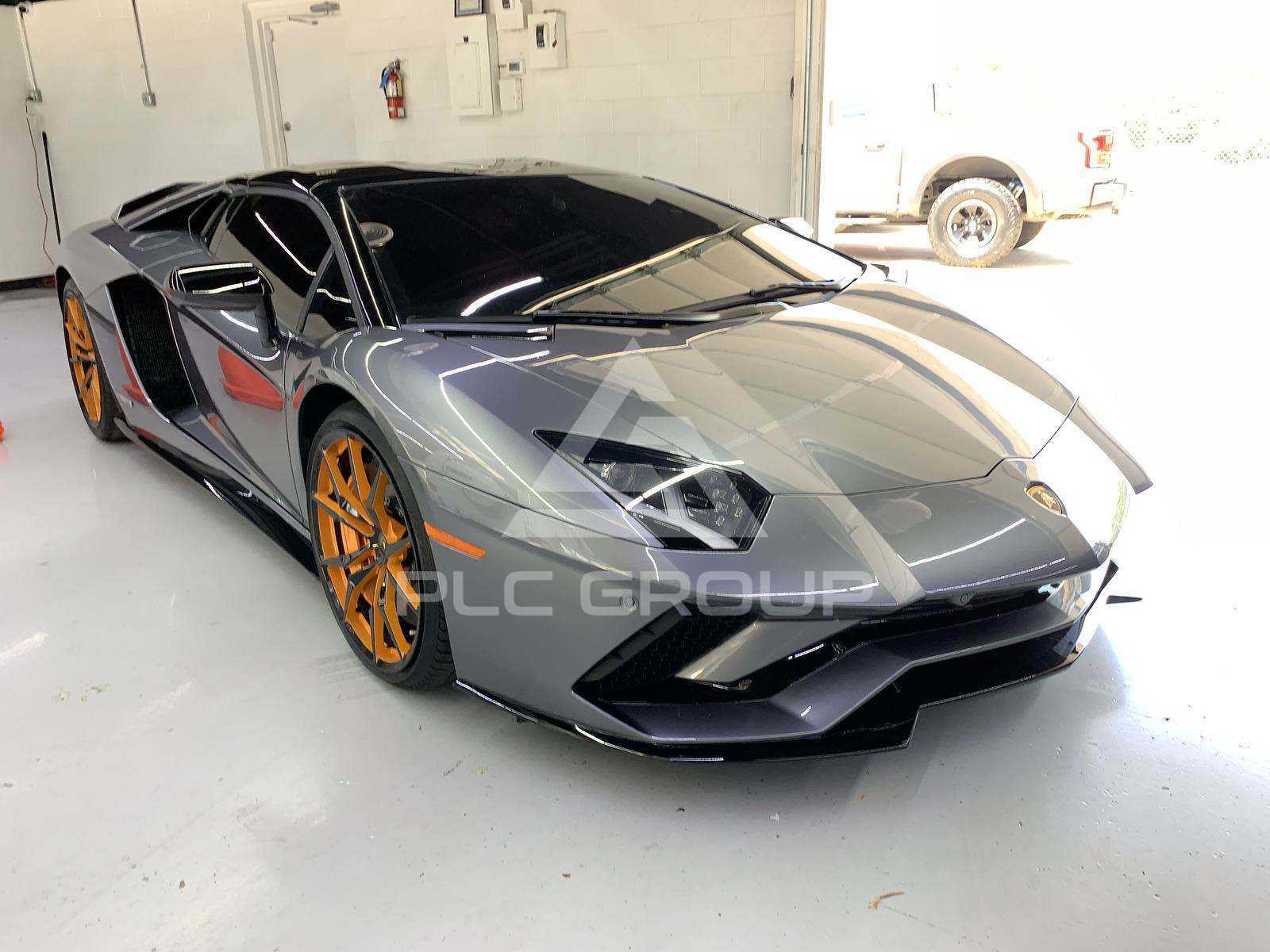 2018AventadorLP740-4 S Roadster