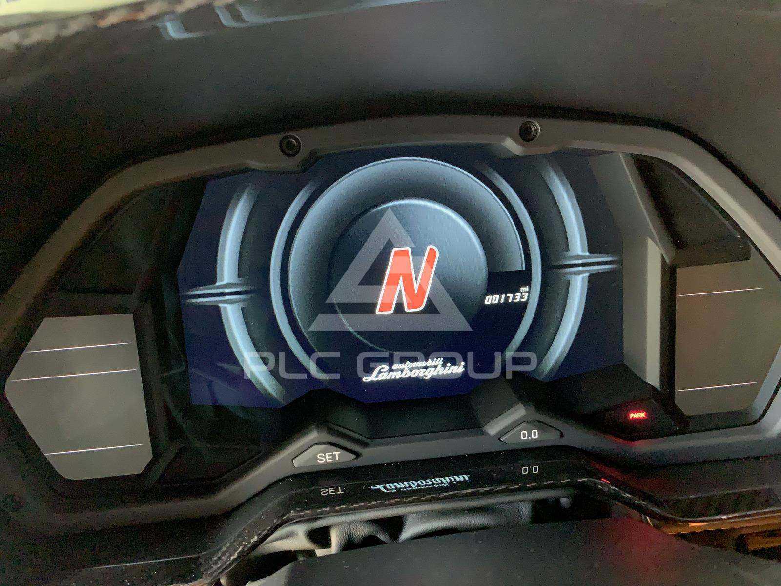 2018AventadorLP740-4 S Roadster