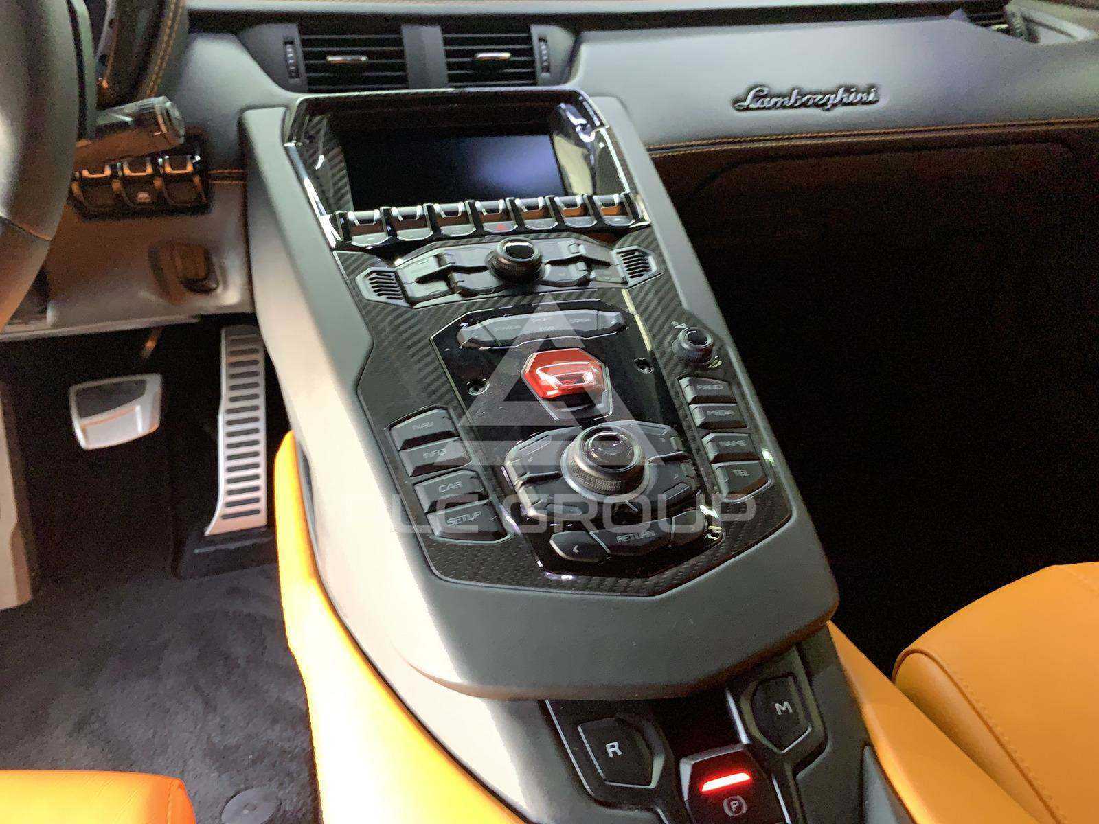 2018AventadorLP740-4 S Roadster