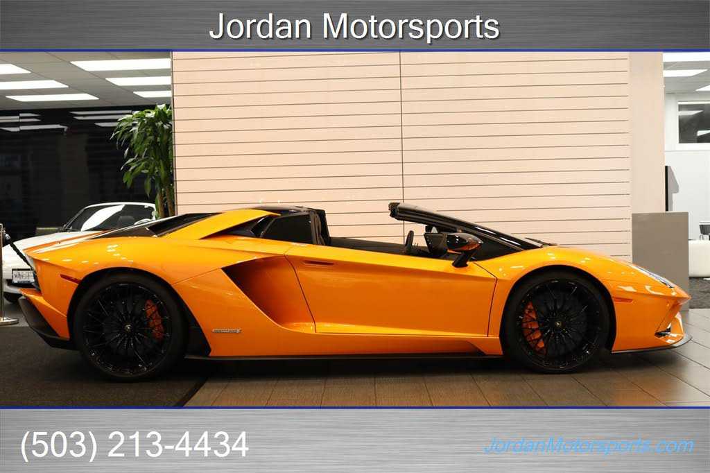 2018AventadorLP740-4 S Roadster