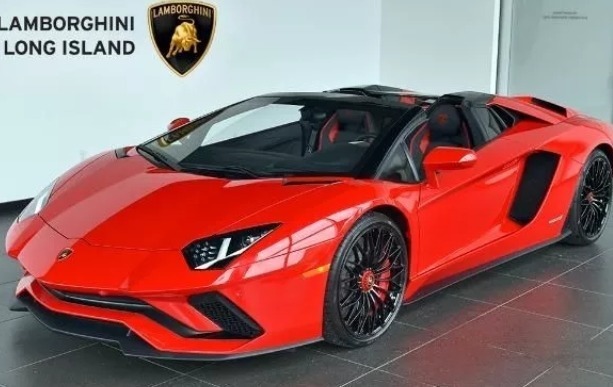 2018AventadorLP740-4 S Roadster