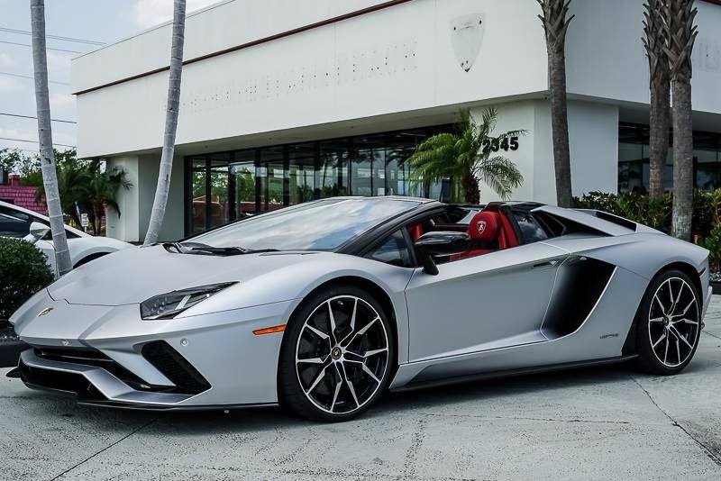 2018AventadorLP740-4 S Roadster