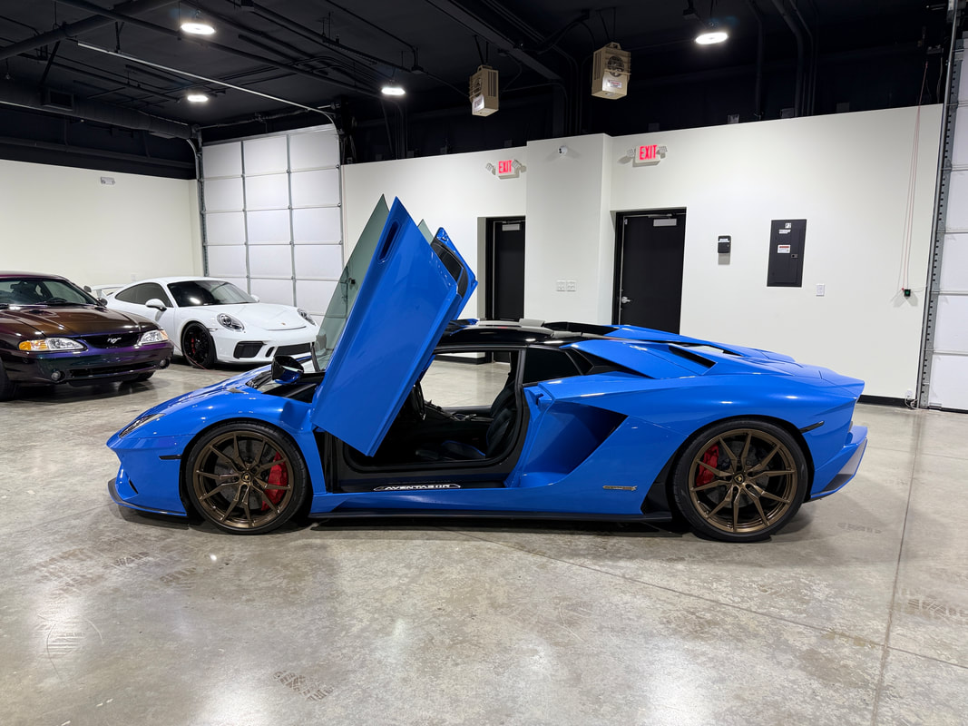 2018AventadorLP740-4 S Roadster