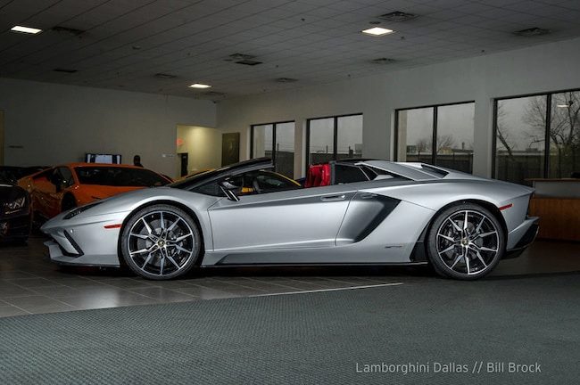 2018AventadorLP740-4 S Roadster