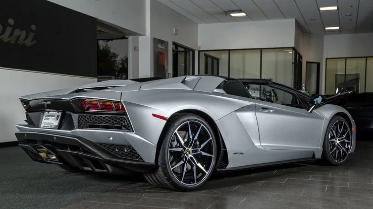 2018AventadorLP740-4 S Roadster