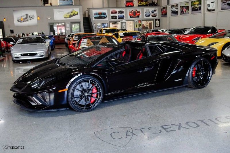 2018AventadorLP740-4 S Roadster