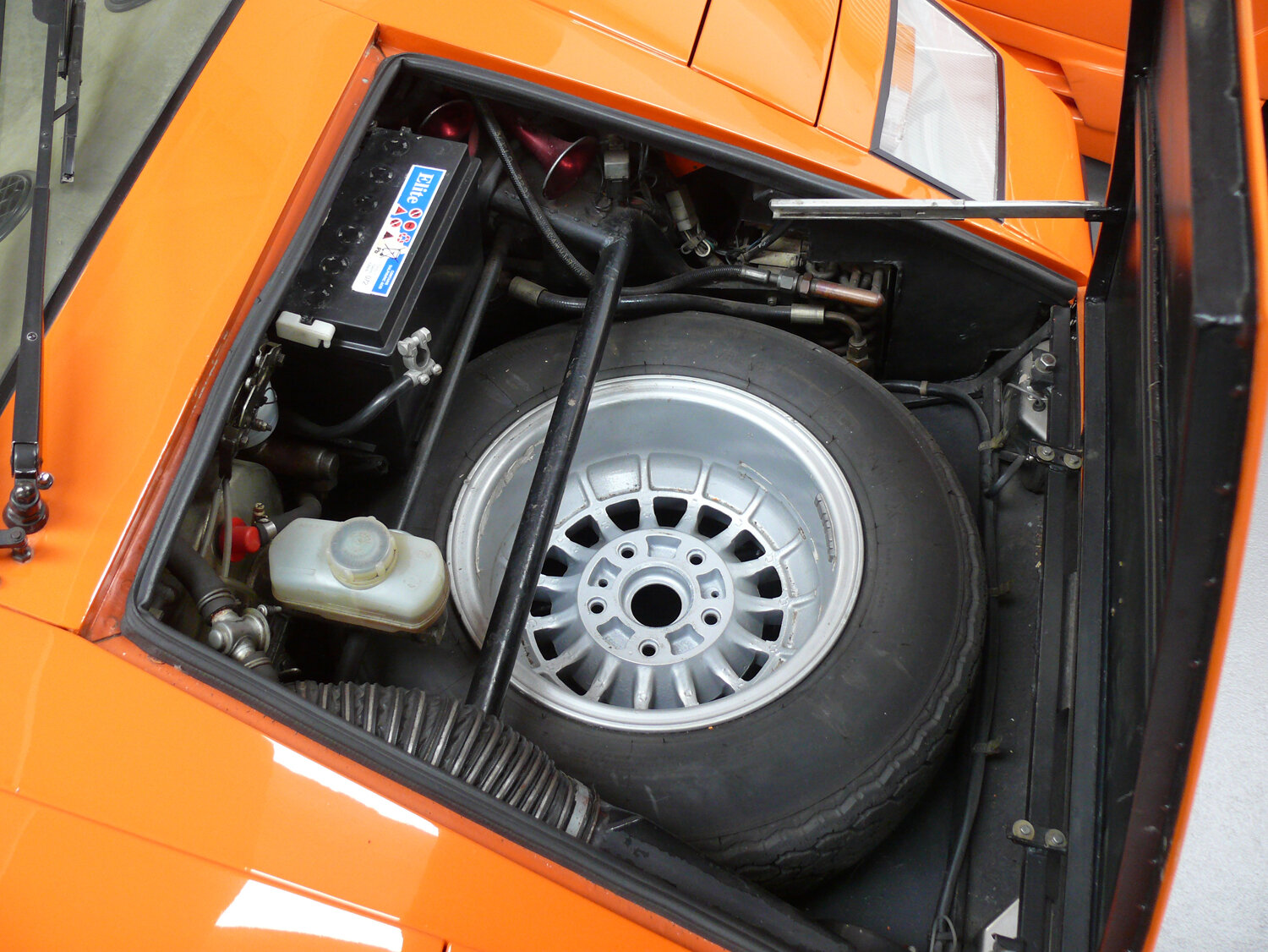 1975CountachLP400