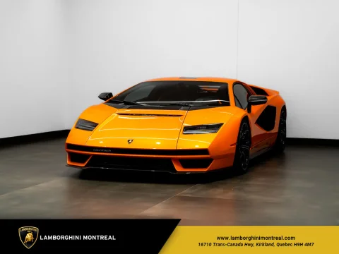 2022CountachLPI800-4