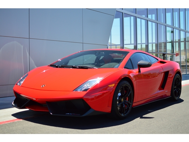 2012GallardoLP570-4 Super Trofeo Stradale