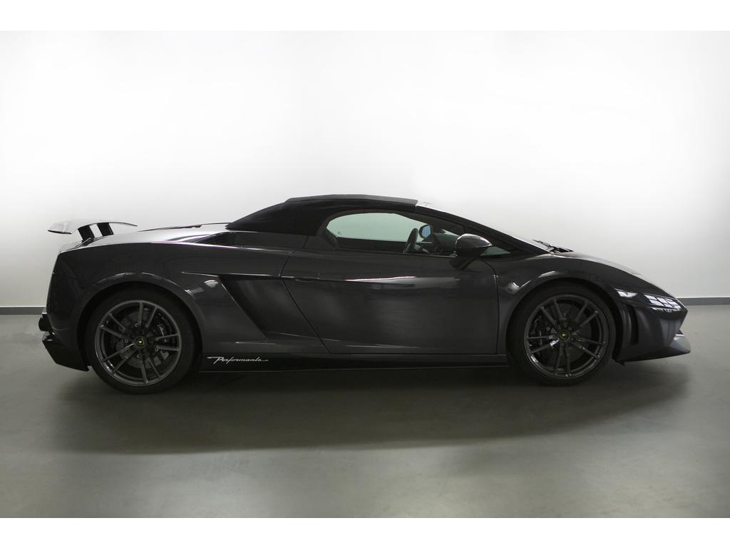 2011GallardoLP570-4 Spyder Performante