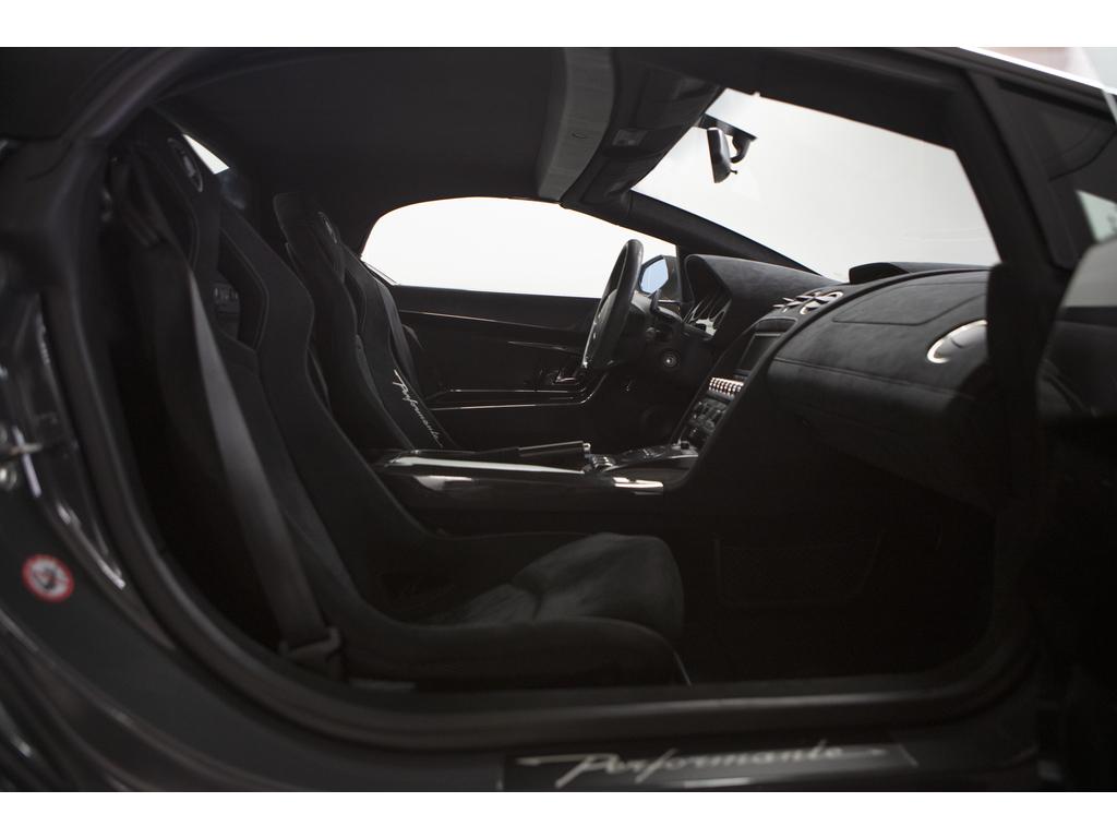 2011GallardoLP570-4 Spyder Performante