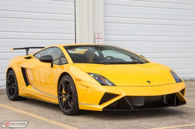 2014GallardoLP570-4 Squadra Corse