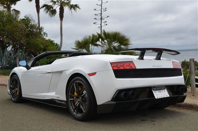 2011GallardoLP570-4 Spyder Performante
