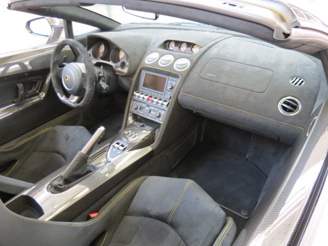 2011GallardoLP570-4 Spyder Performante