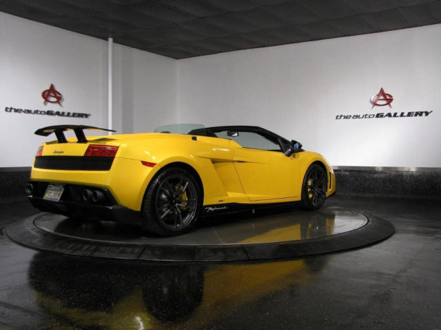 2011GallardoLP570-4 Spyder Performante