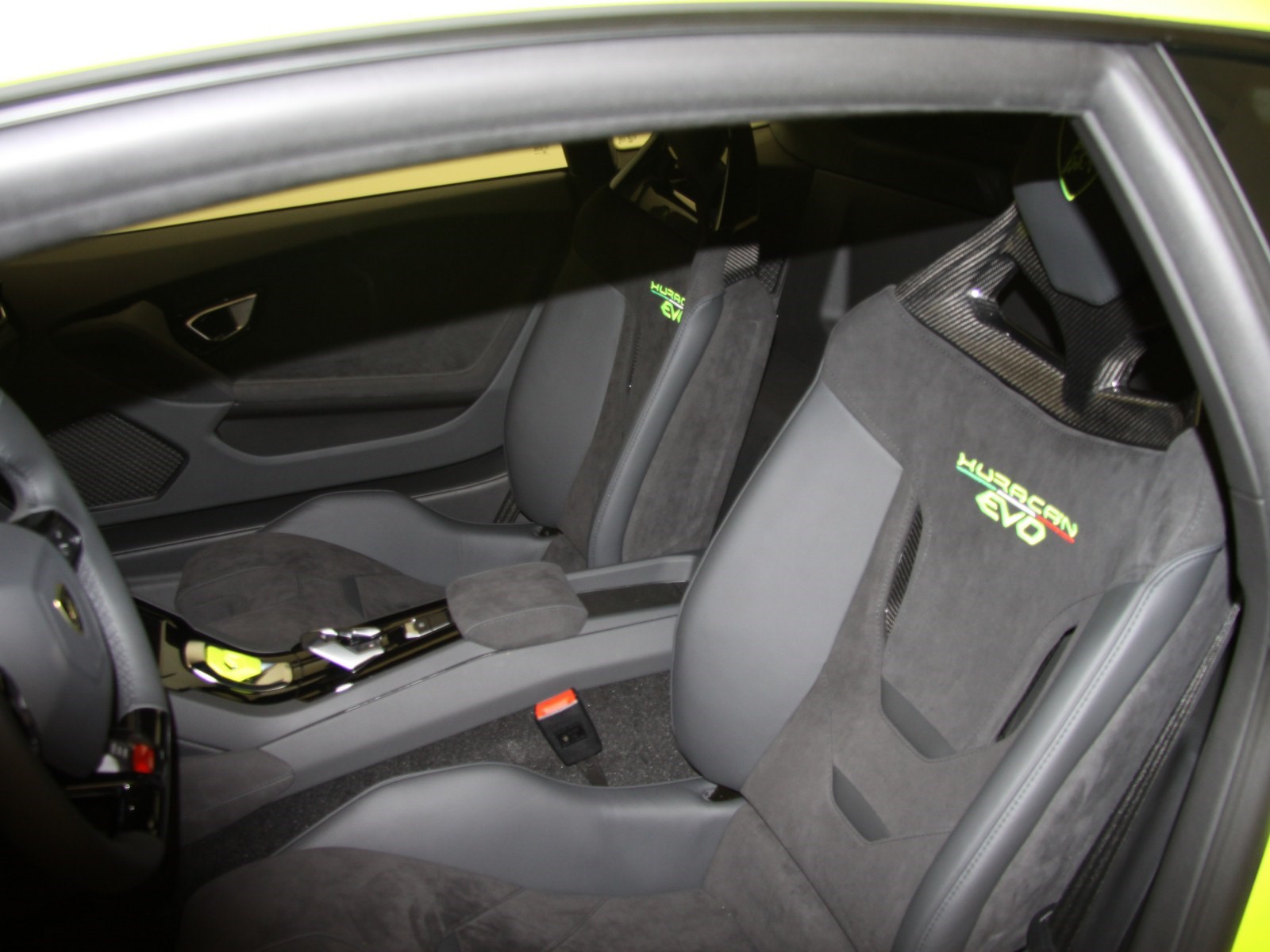 2020HuracanEVO Fluo Capsule