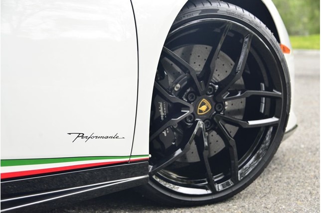 2018HuracanLP640-4 Performante