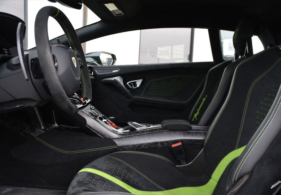 2018HuracanLP640-4 Performante