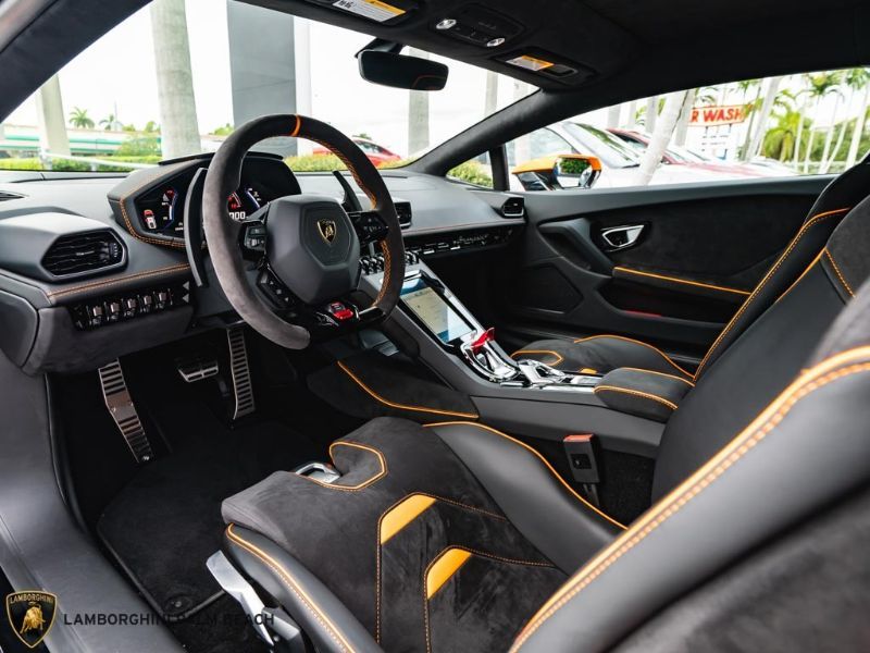 2020HuracanEVO GT Celebration