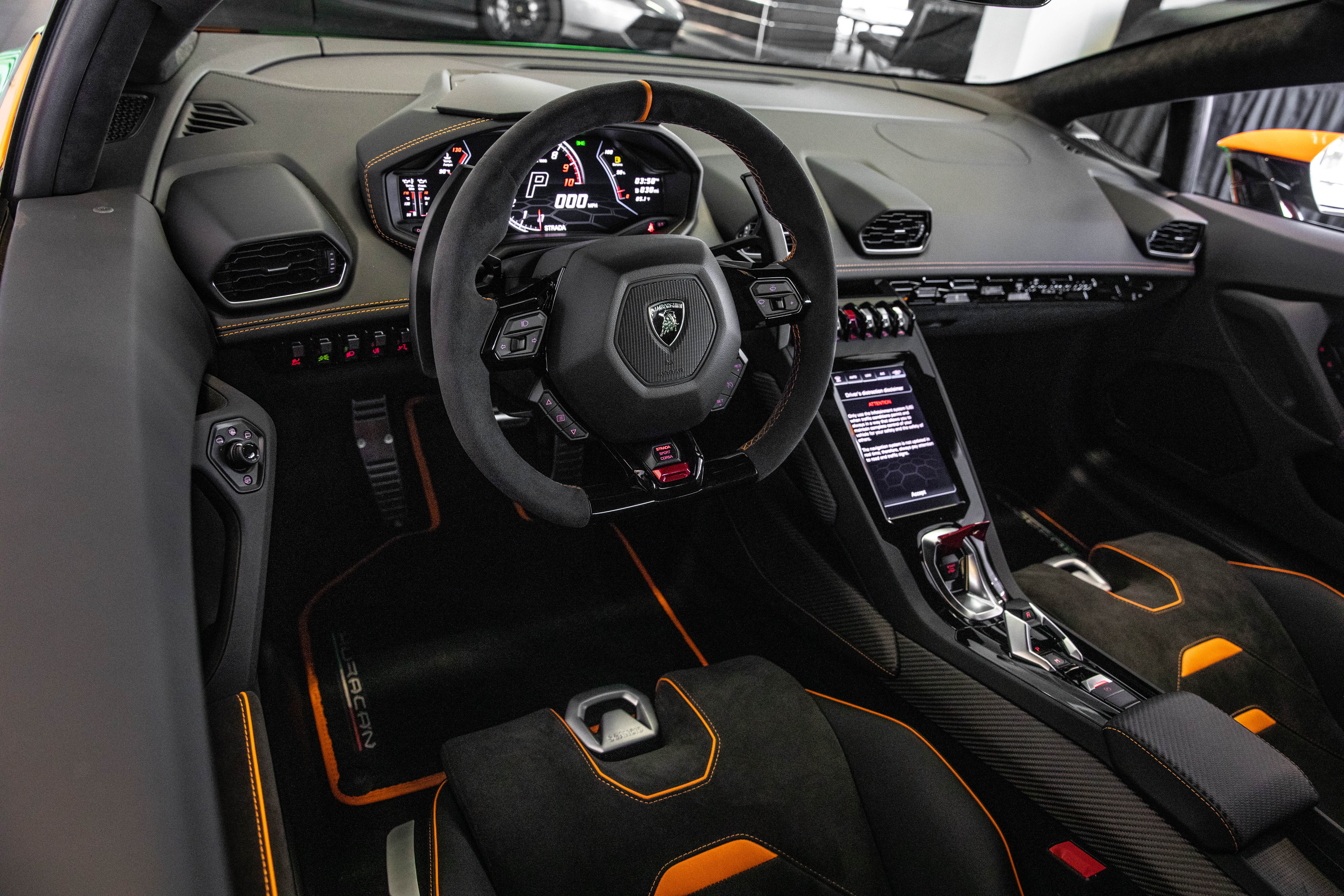 2020HuracanEVO GT Celebration