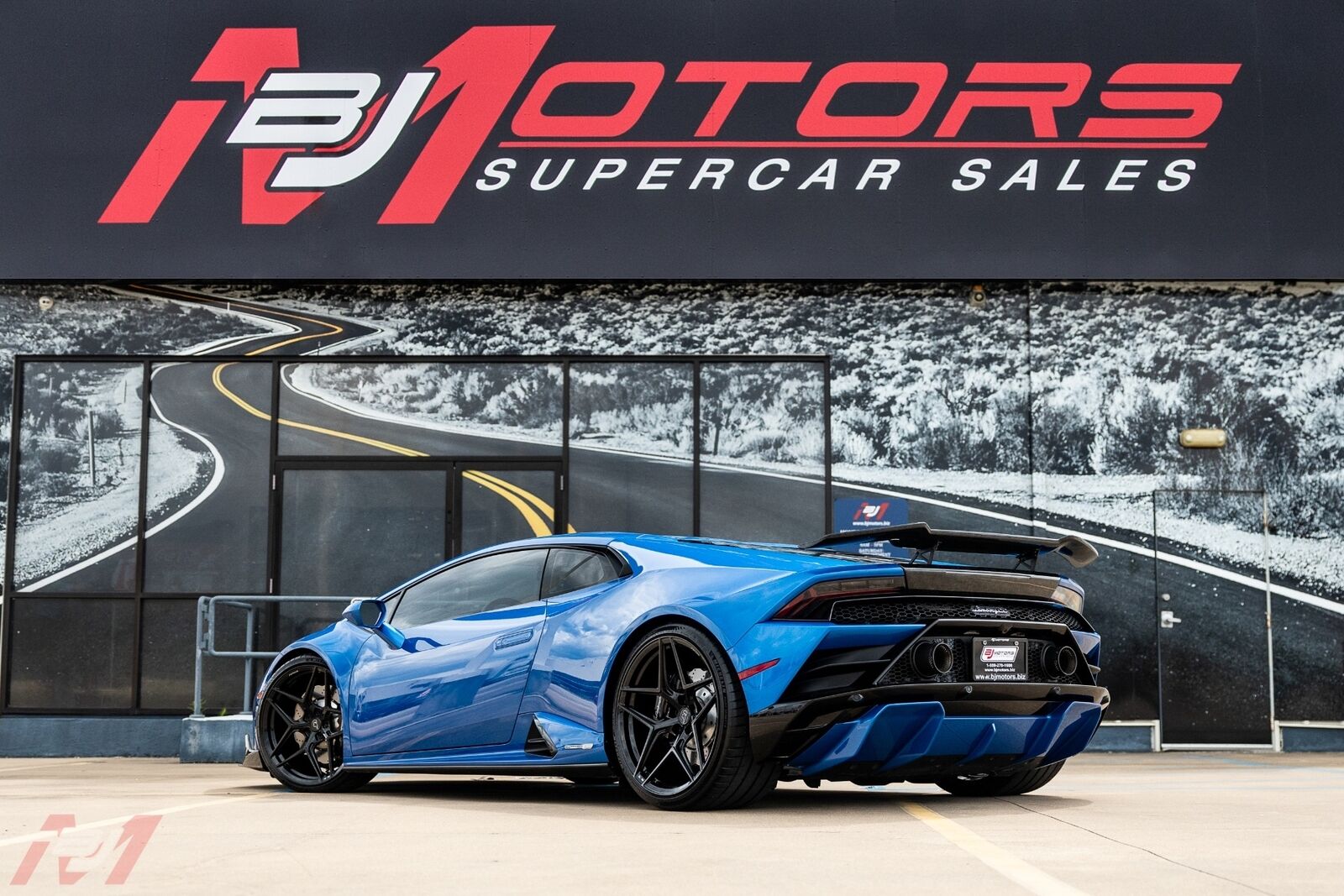 2021HuracanEVO RWD
