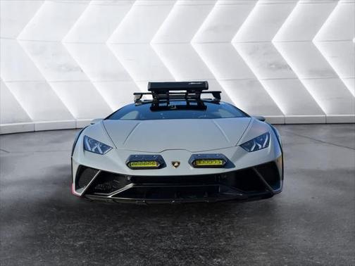 2023HuracanSterrato