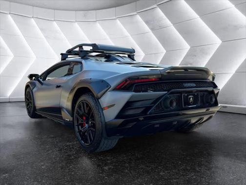 2023HuracanSterrato