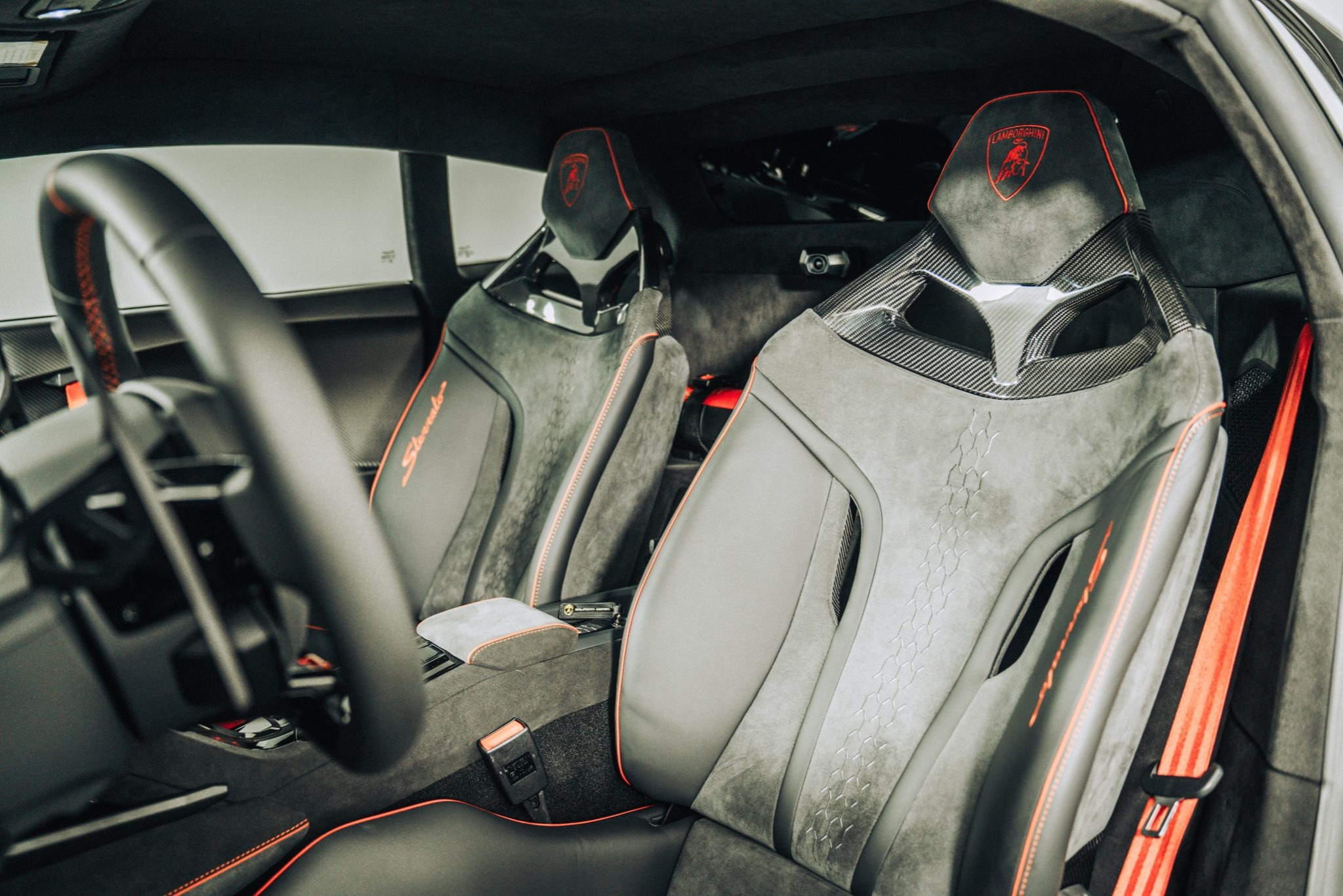 2023HuracanSterrato