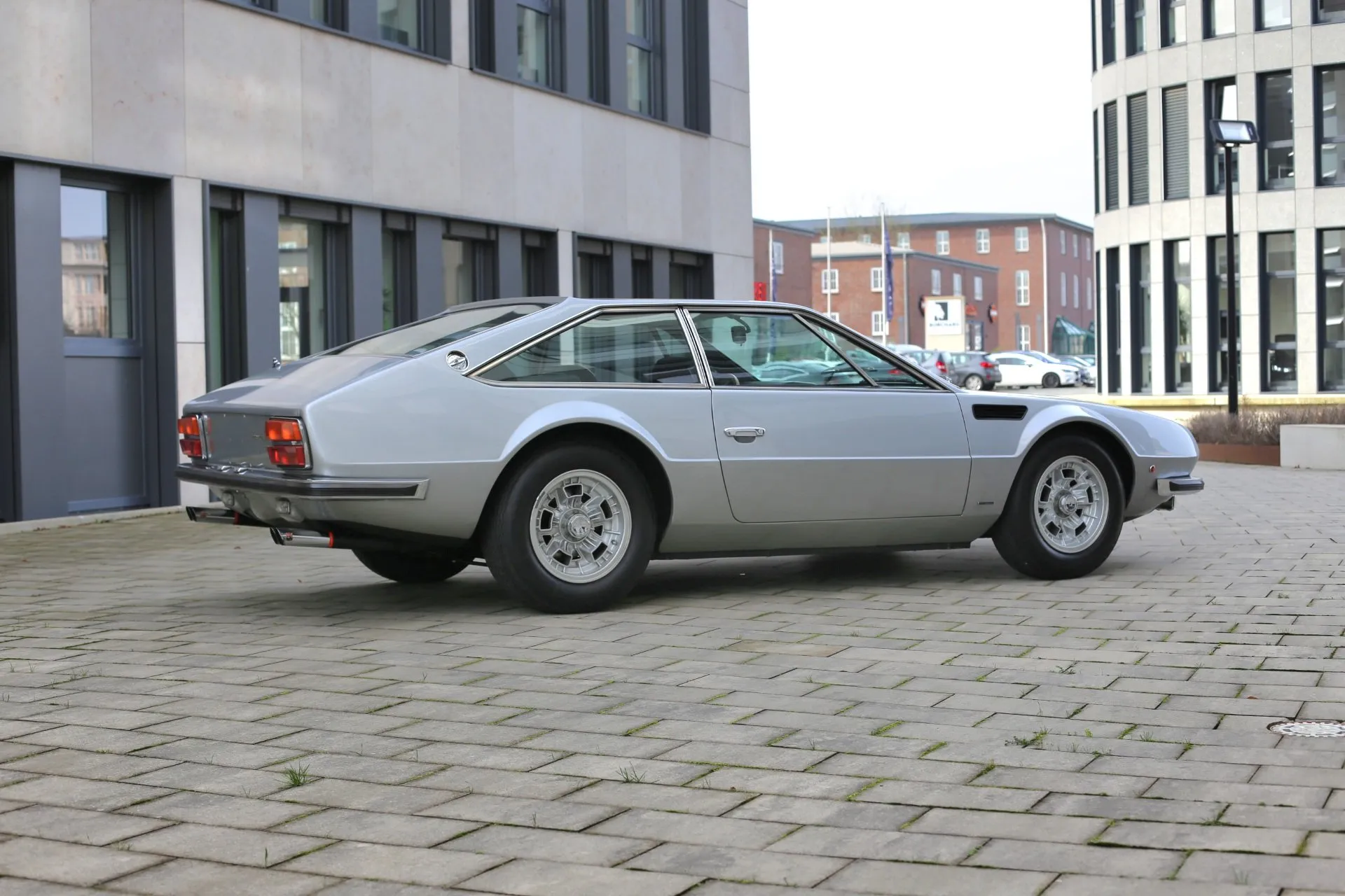 1970Jarama400 GT