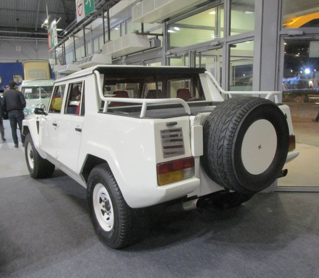 1986LM002