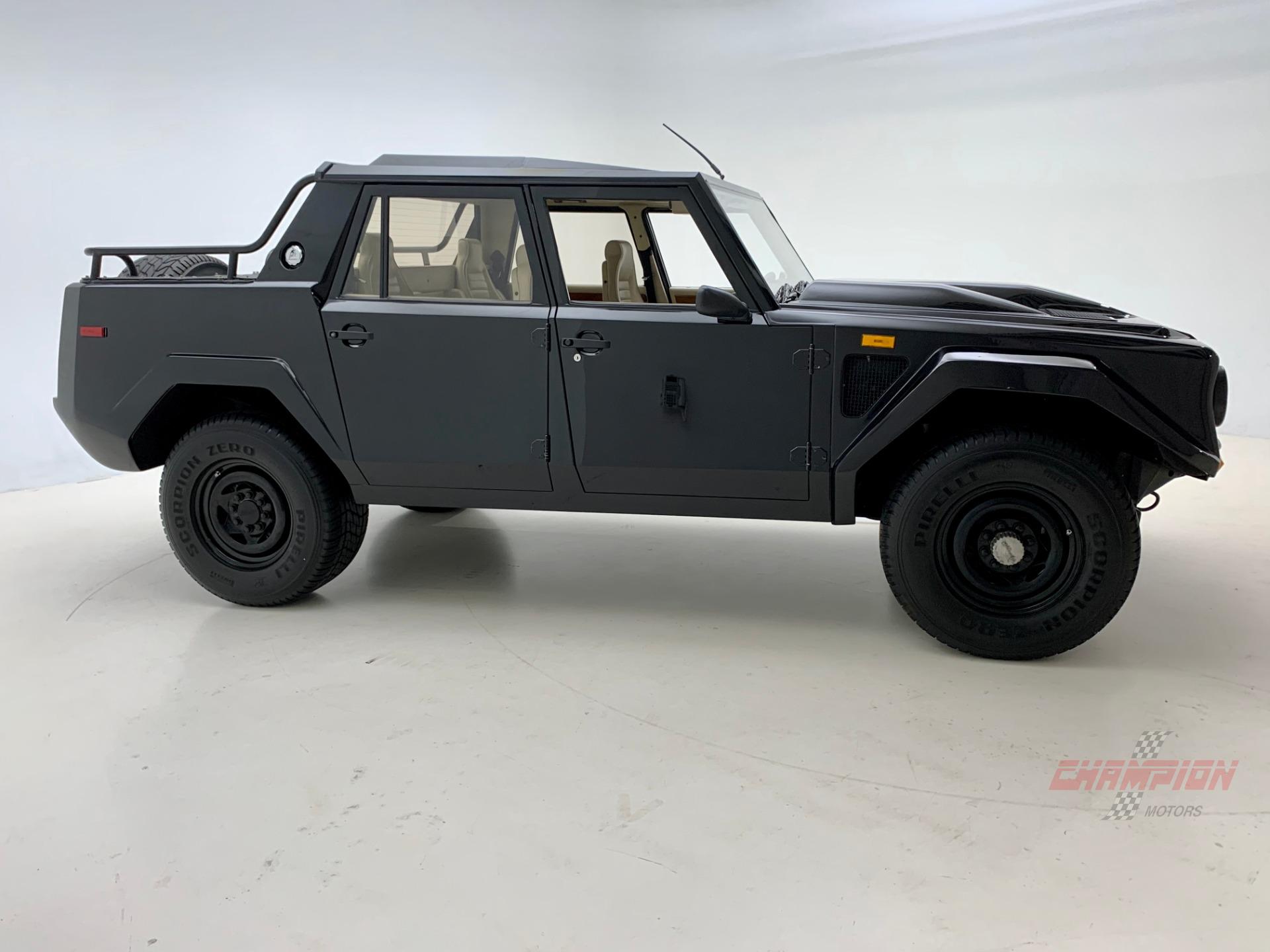 1989LM002
