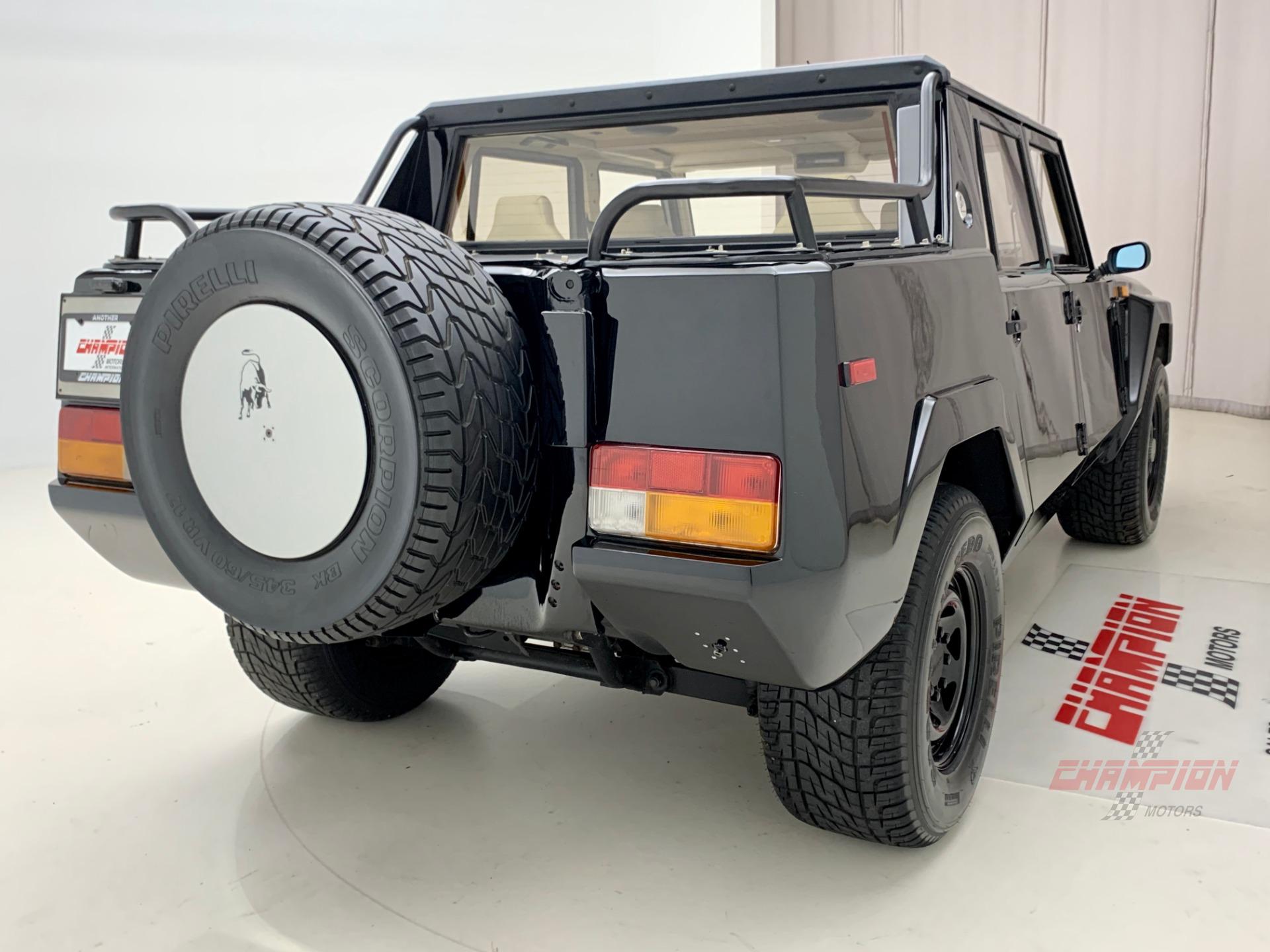 1989LM002