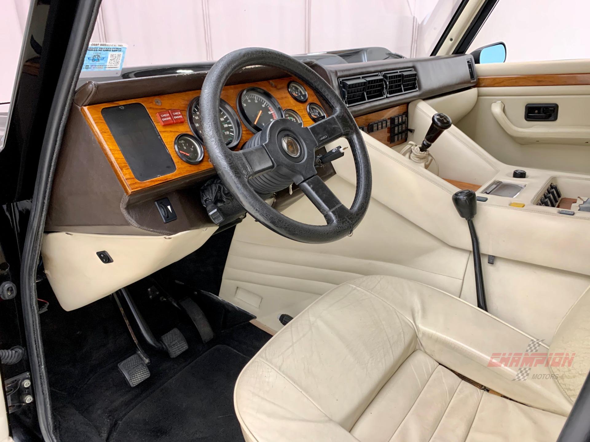 1989LM002