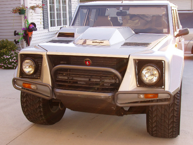 1988LM002