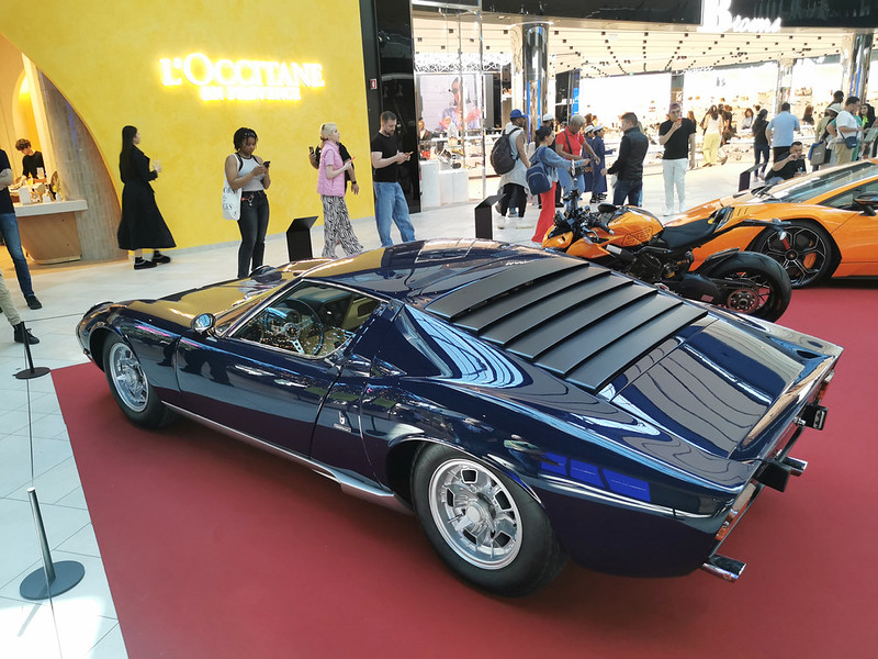 1968MiuraP400